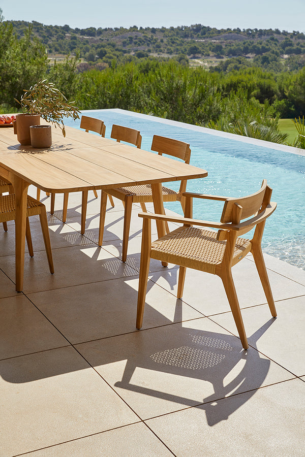 Point Paralel Extendable Rectangular Dining Table